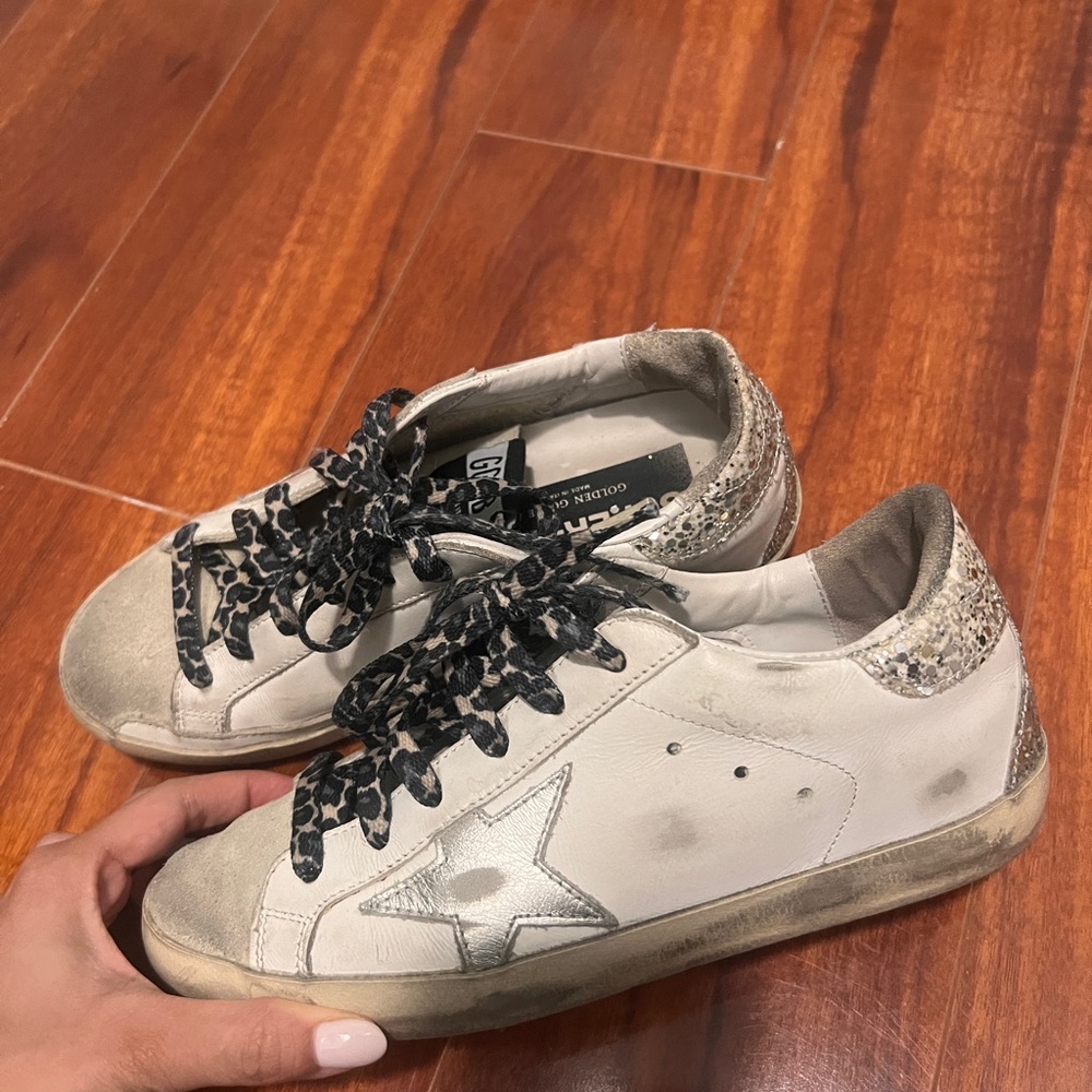 Golden Goose Sneakers - WOMEN'S SUPER-STAR SNEAKERS - WHITE/ICE